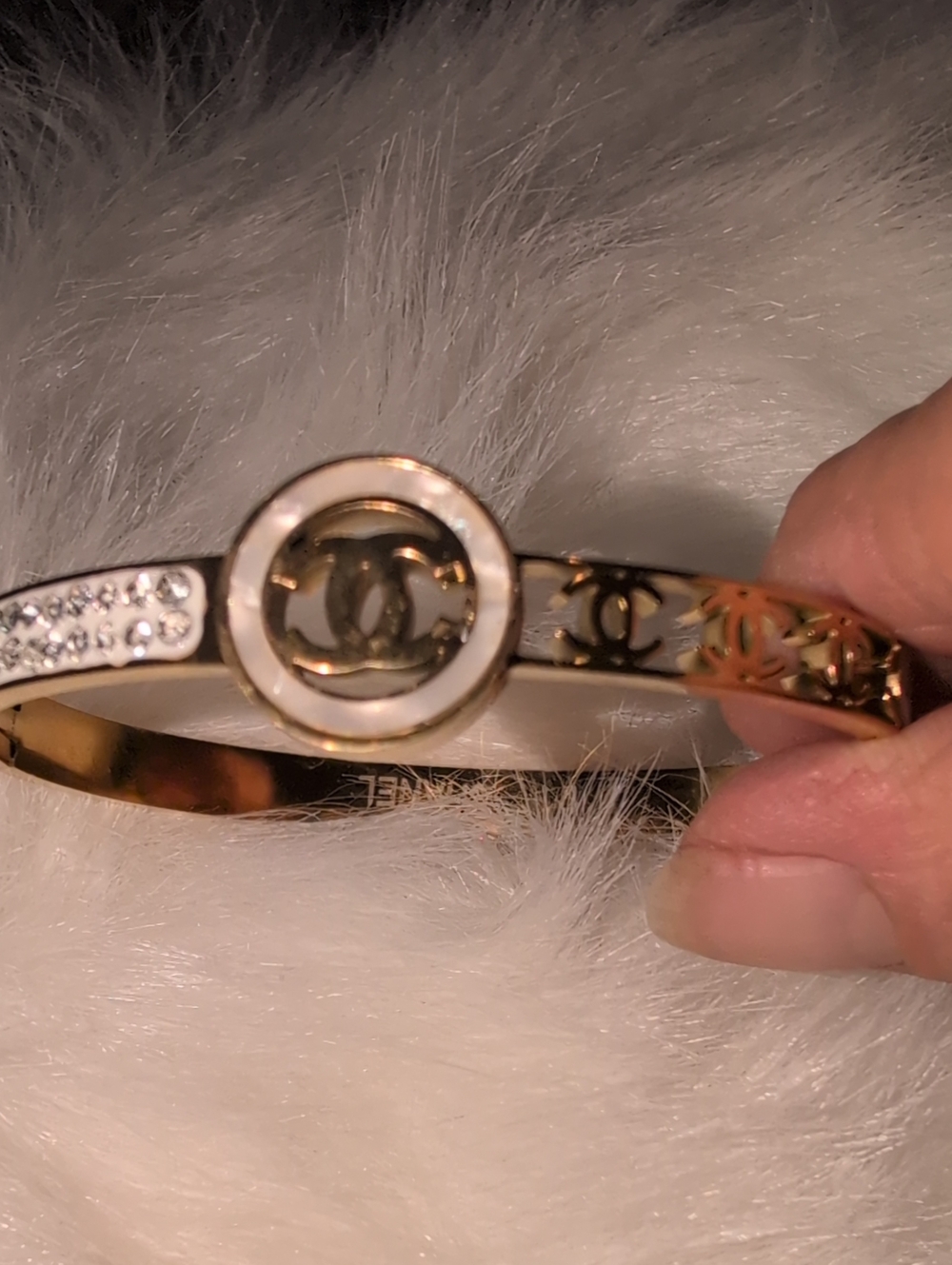 Elegant Gold Tone and White Crystal Bangle Bracelet